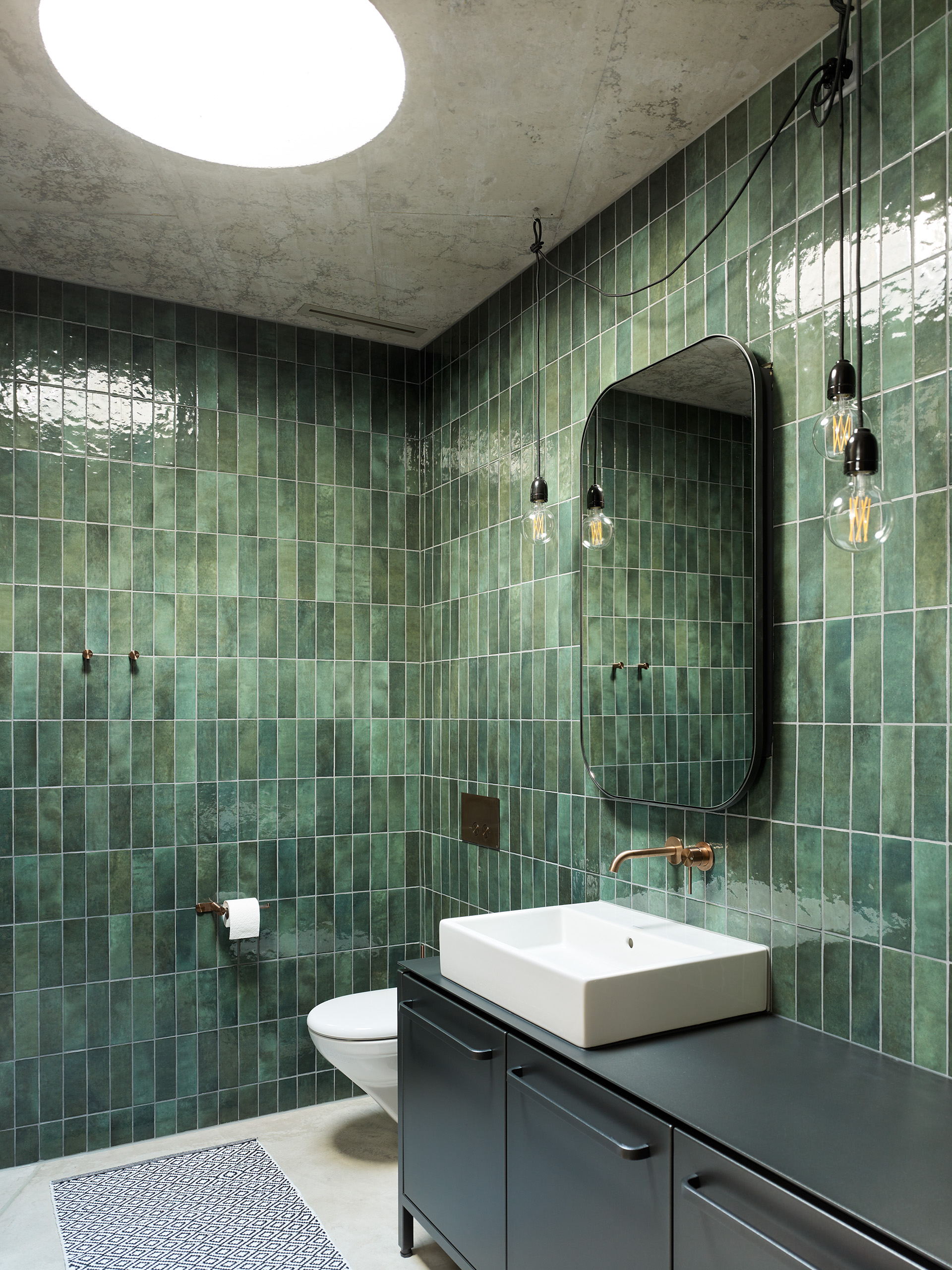 Bartbuchhofer, Haus am See